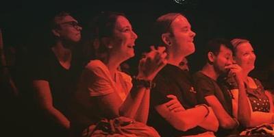 Dark Comedy OPEN MIC #254 – English Stand-Up – Bad thoughts. Great jokes.